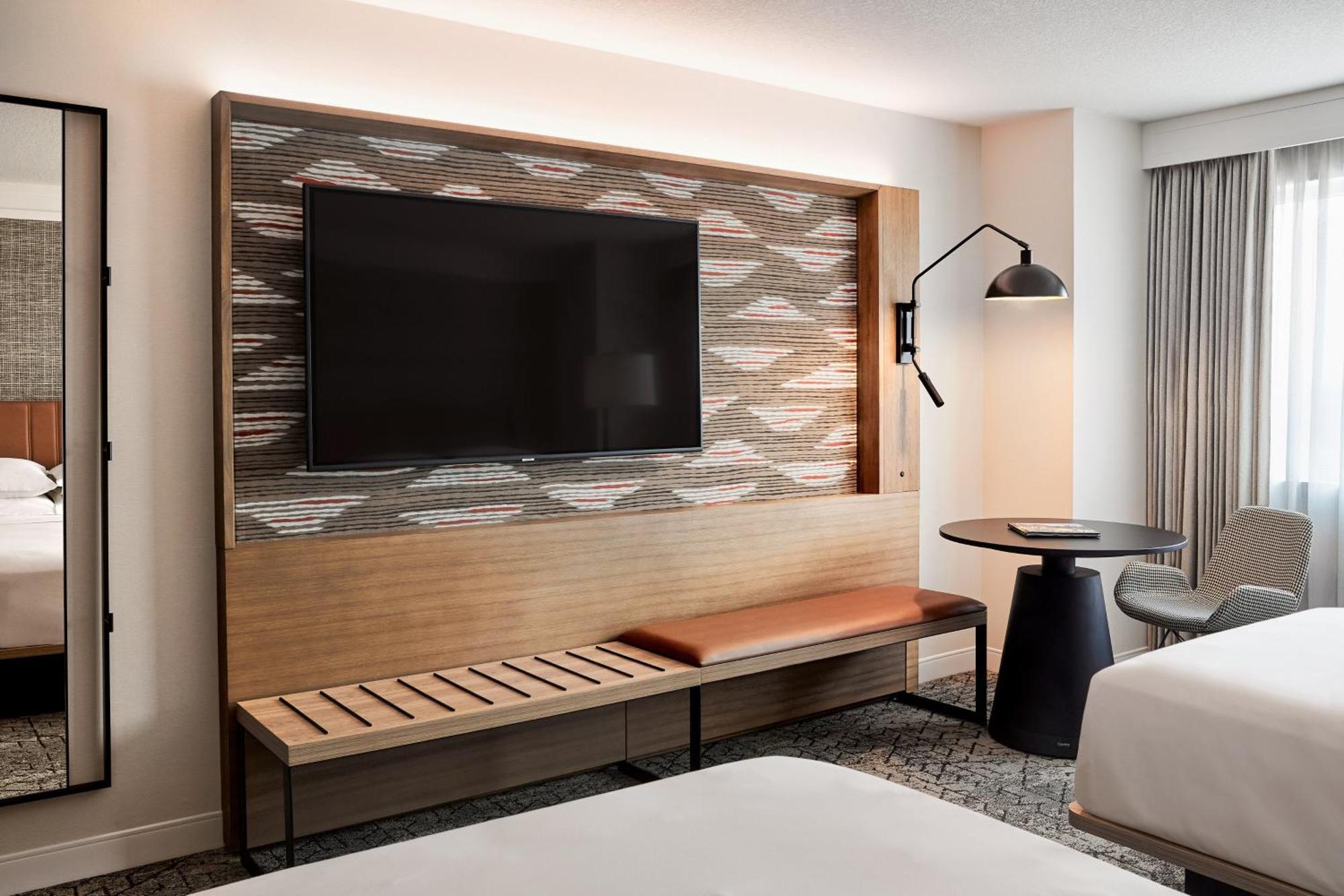 Traditional Room Guest room 2 Double City view Low floor